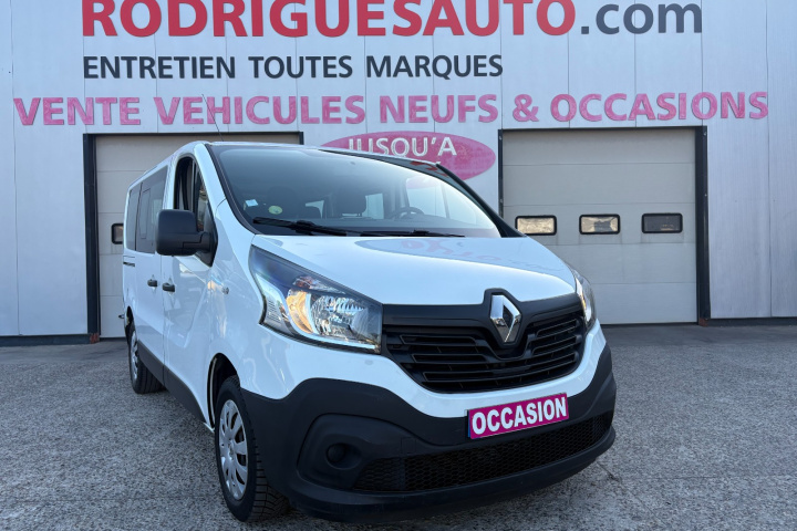 RENAULT TRAFIC COMBI